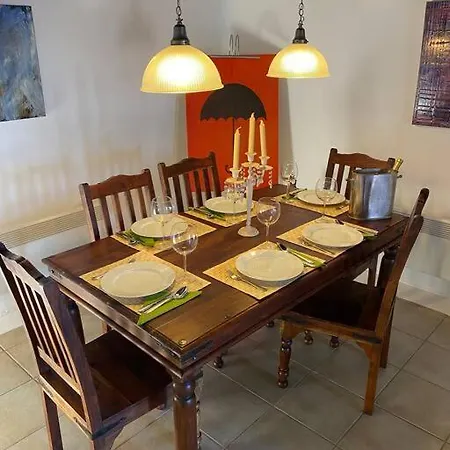 Village Pool 애그라리