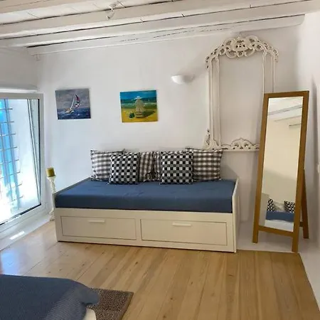 Village Pool Agrari (Mykonos)