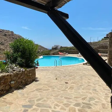 Village Pool Holiday home *