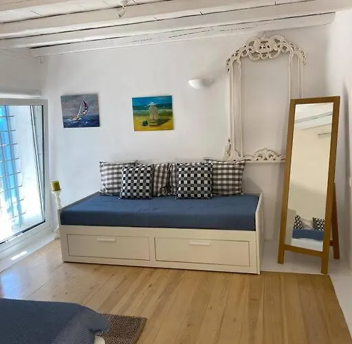 Village Pool Agrari (Mykonos)