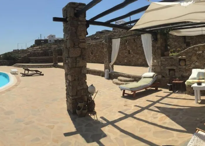 Village Pool בית נופש *